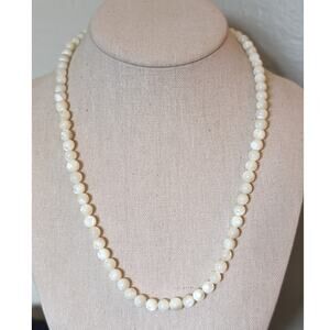 Vintage Mother of Pearl 7mm Bead Barrel Clasp 21" Necklace
